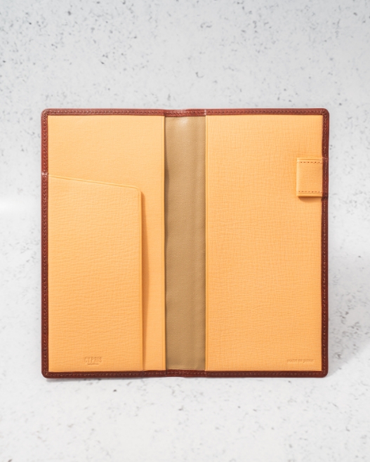 革財布キプリスのシラサギレザーシリーズ アニリン仕上げの透明感
