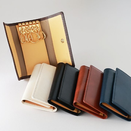 キプリスの勤労感謝の日おすすめギフト,レザーキーケース