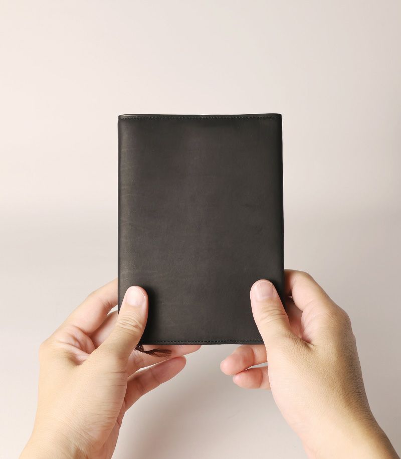 ブックカバー（文庫本サイズ）｜レーニアカーフ ｜グリーン