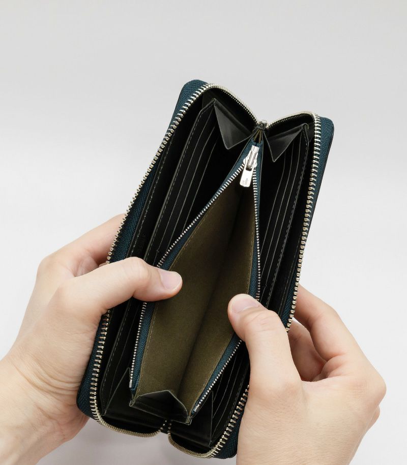 未使用　CYPRIS ラウンドファスナー　長財布　レザー　濃紺　ヌメ革 CYPRIS（キプリス） 漆塗り革財布 財布 メンズ 長財布 本革 ラウンド