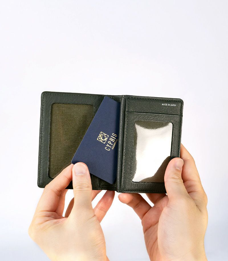 レザーパスケース