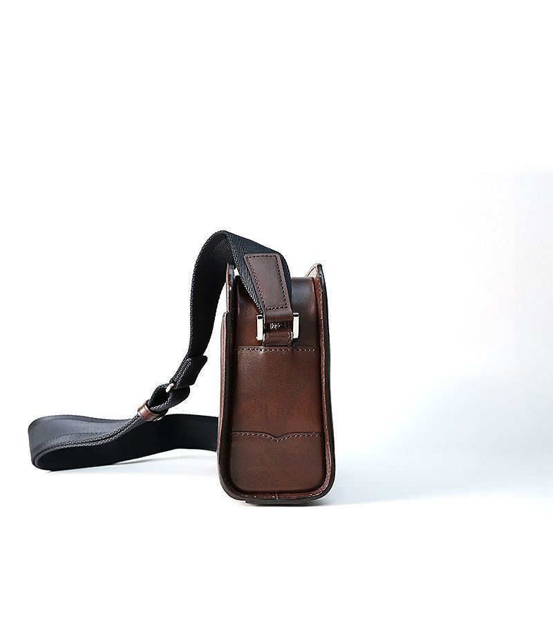 ショルダーバッグ,レザーショルダーバッグ