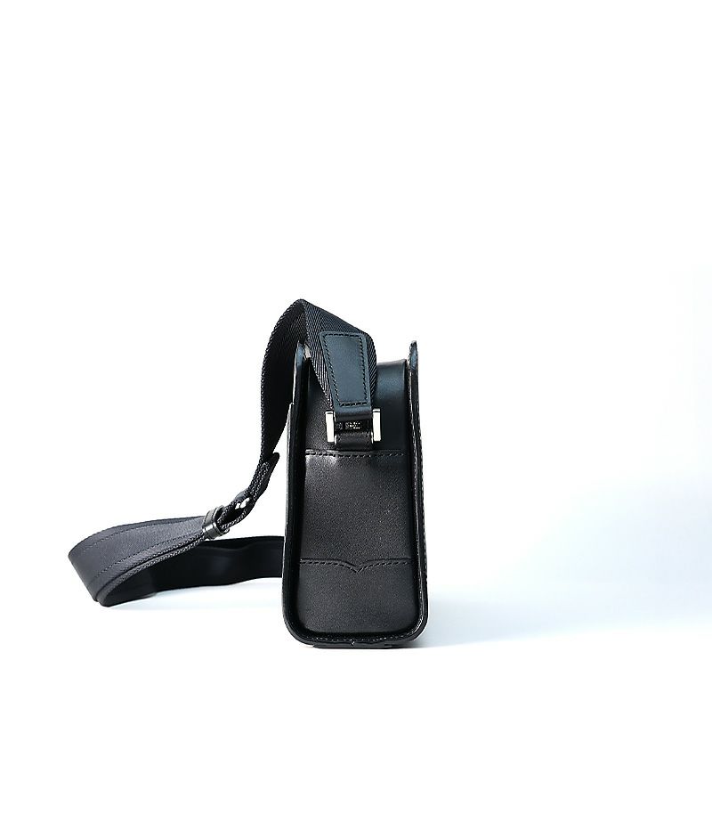 ショルダーバッグ,レザーショルダーバッグ