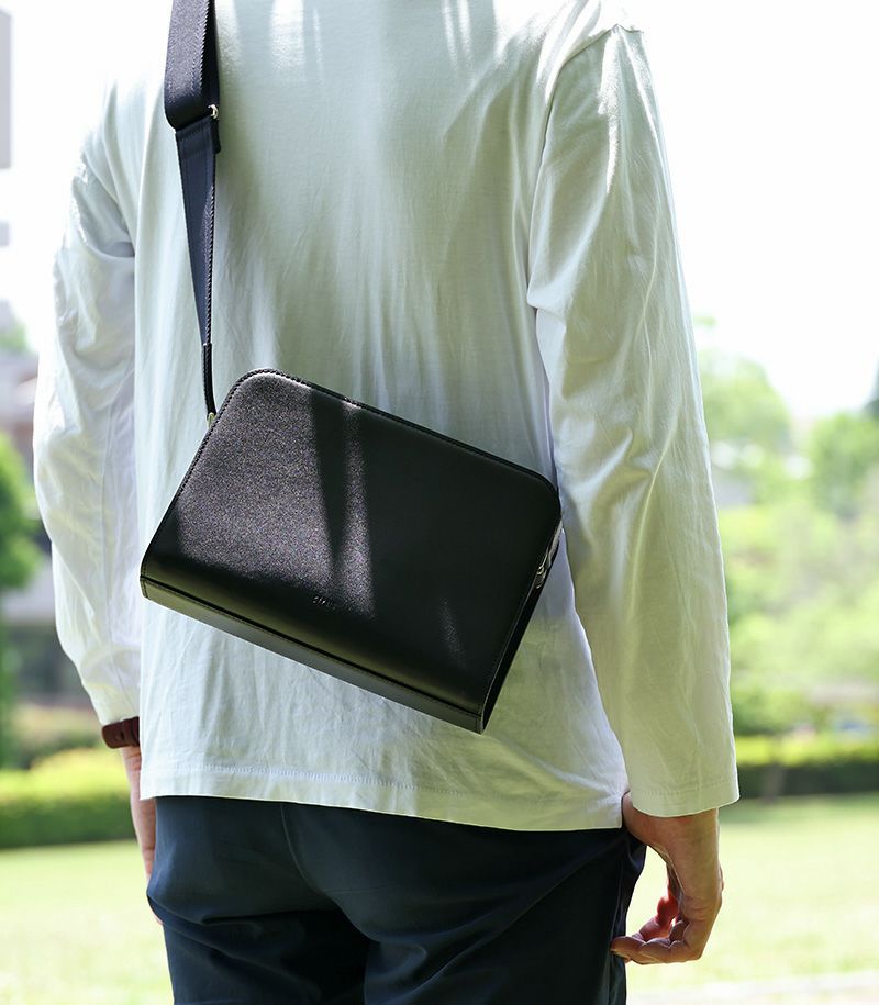 ショルダーバッグ,レザーショルダーバッグ