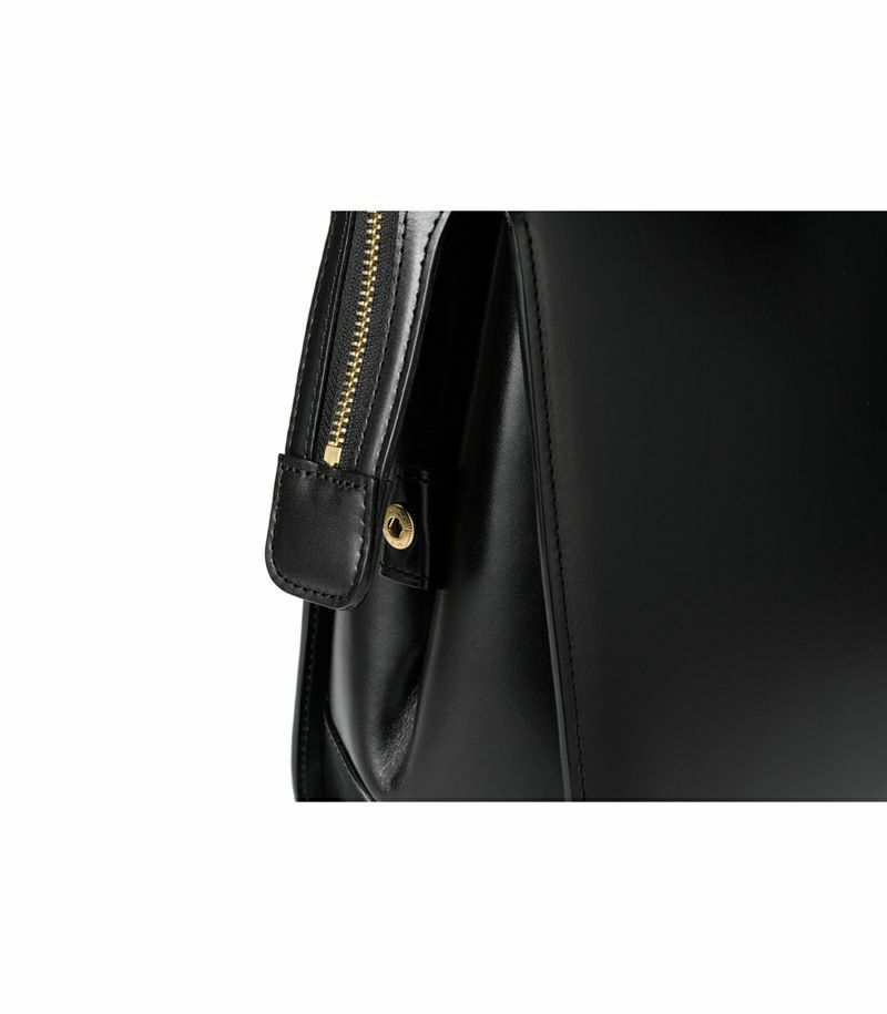 ブガッティ型ブリーフ｜ルーガショルダー